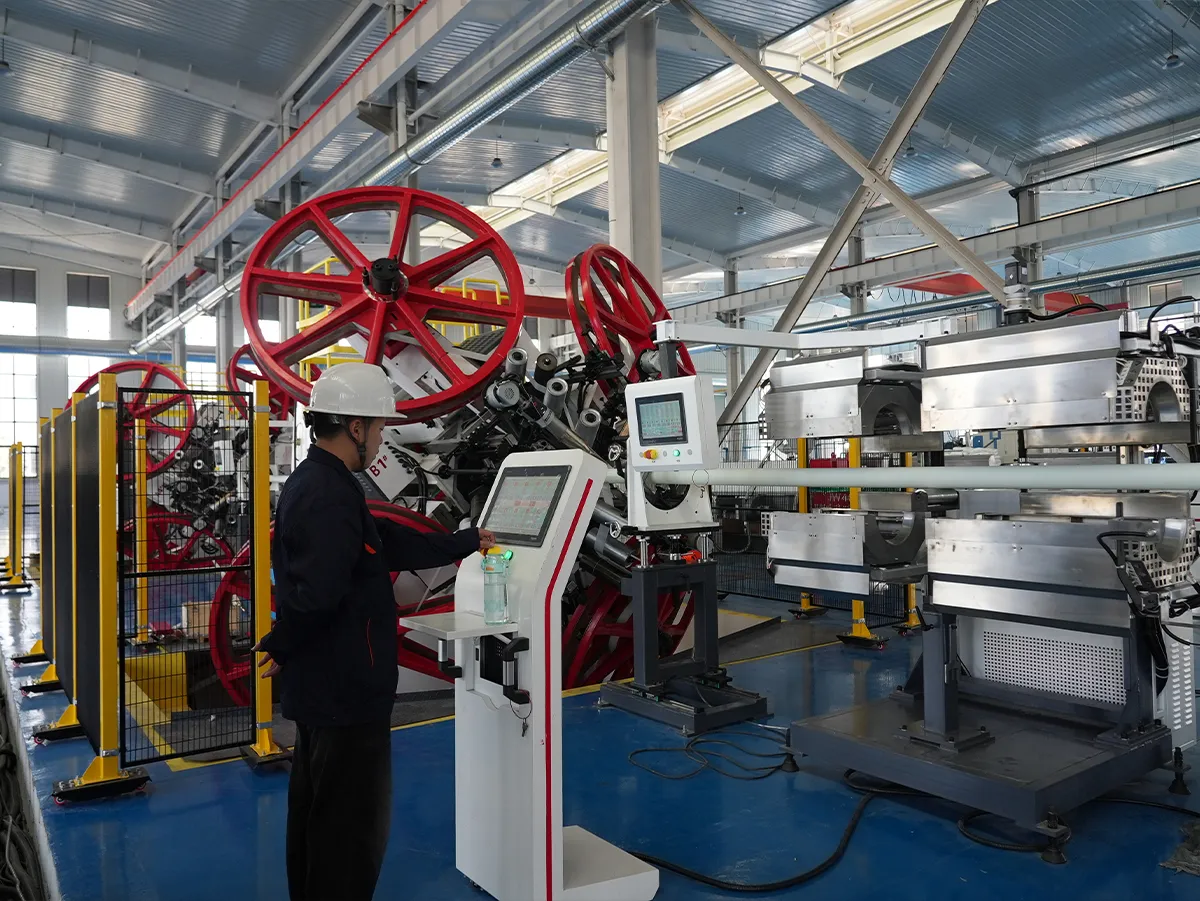 Гибкая-наматываемая-армированная-пластиковая-трубопроводная-труба-(RTP)36